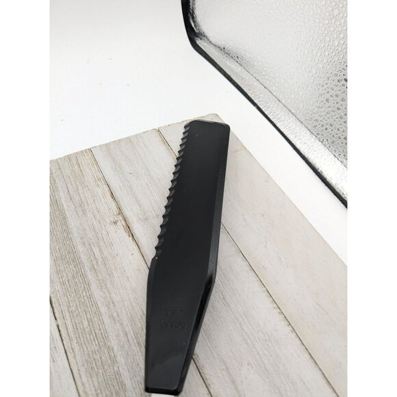 Bonny Black Icing Spatula Spreader Serrated Knife 13" Nylon Plastic Wood Handle - Picture 2 of 9
